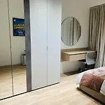 Amelia 2br-2ba New Boulevard *