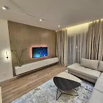 Amelia 2br-2ba New Boulevard *