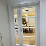 Amelia 2br-2ba New Boulevard
