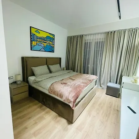 Amelia 2br-2ba New Boulevard