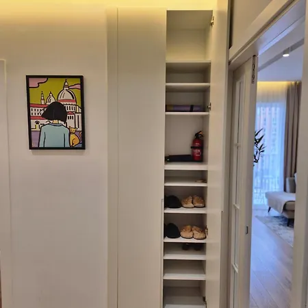 Amelia 2br-2ba New Boulevard *