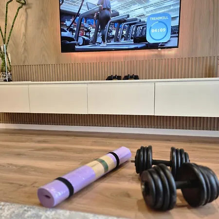 Amelia 2br-2ba New Boulevard Apartamento